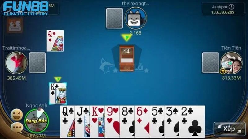 Kinh nghiệm đánh phỏm là bạn hãy đánh nhanh những lá bài lẻ